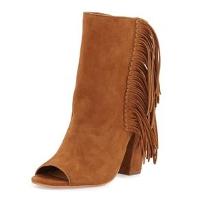 NWOT DV by Dolce Vita fringe people toe booties